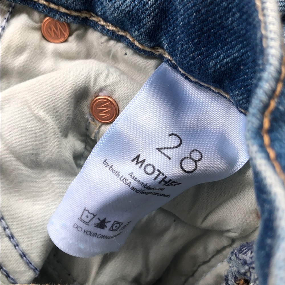 Mother Superior The Tomcat Roller in I Confess Light Wash Jeans 28 - Picture 9 of 14